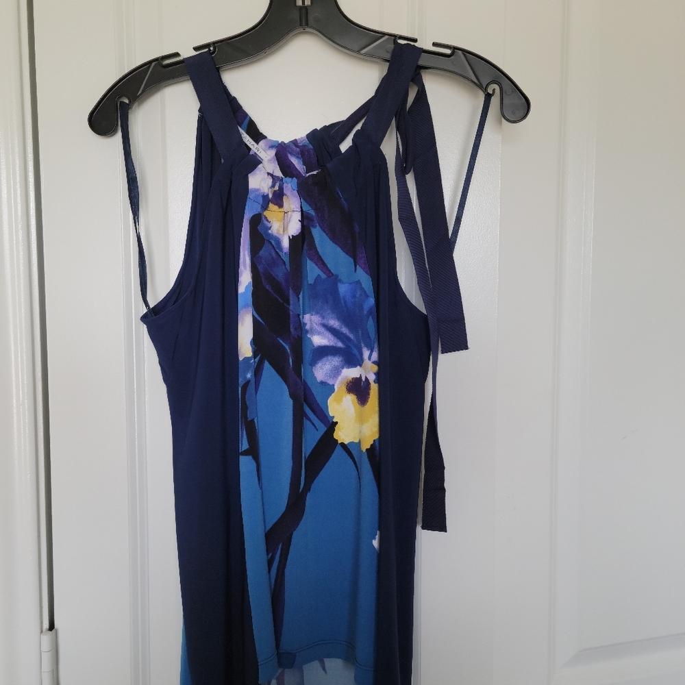 Tahari, Blue halter too, Size: M